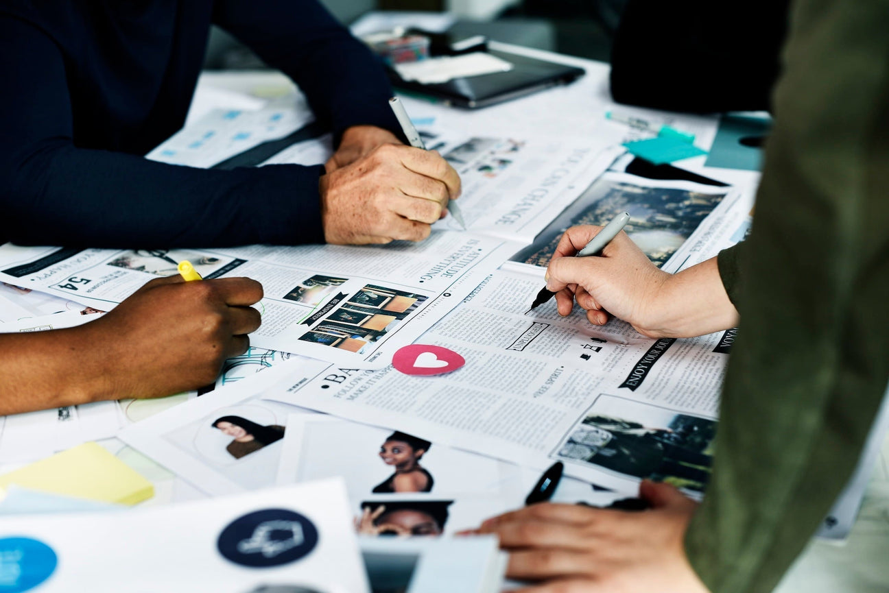 Brandbook IA ready : comment structurer son brandbook pour que ChatGPT, Claude et Gemini deviennent des directeurs marketing branding